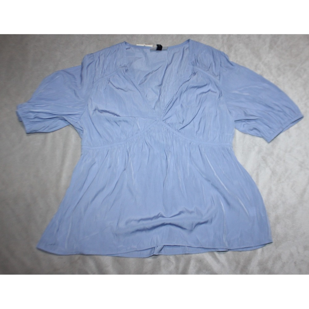 NEW Universal Thread Women's elbow sleeve blouse shirt blue size M